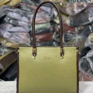 One chamber shoulder bag